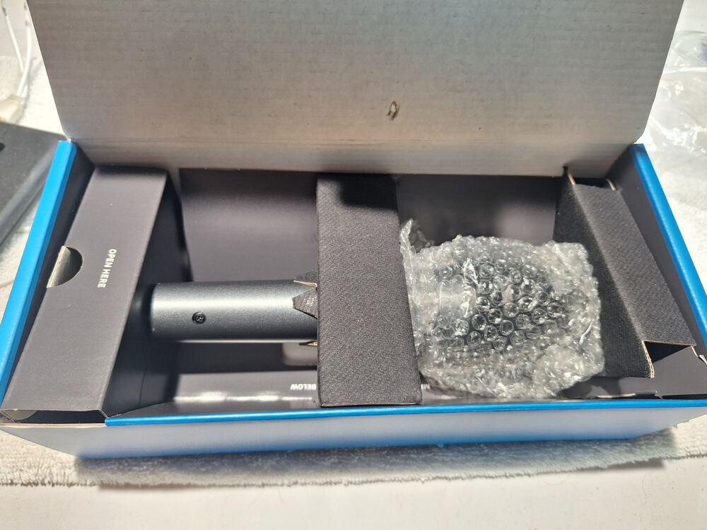 Sennheiser e 825 S Dynamic Cardioid Vocal Microphone XLR 004511 Open Box Mint